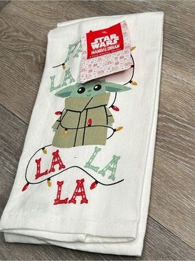 NWT Star Wars Mandalorian Grogu Christmas Kitchen Towels 2 Pack Baby Yoda